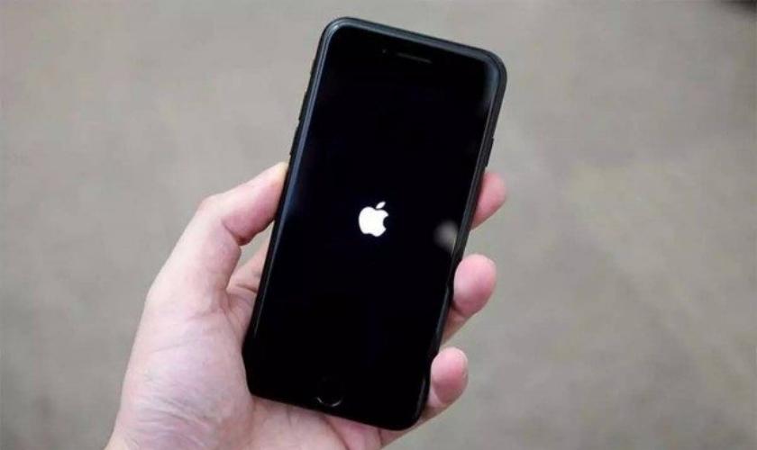 cách bật định vị trên iPhone