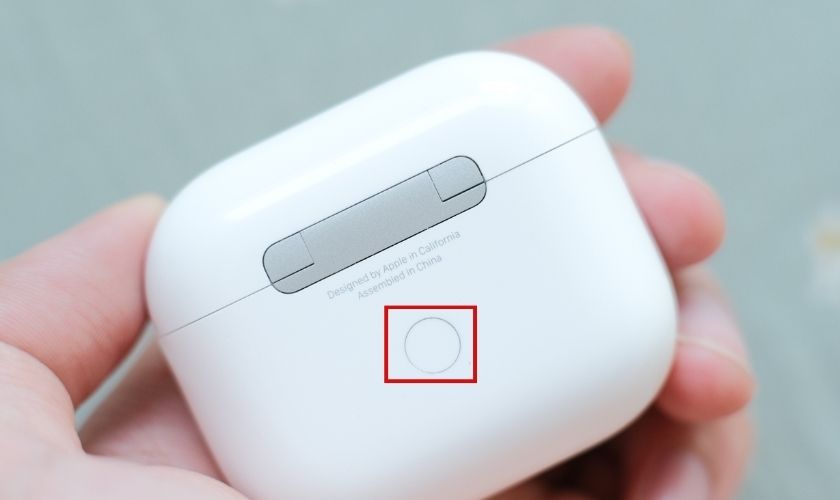 khởi động airpods pro