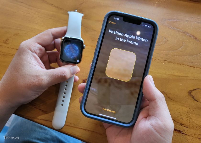 Cách kết nối Apple Watch với iPhone mới