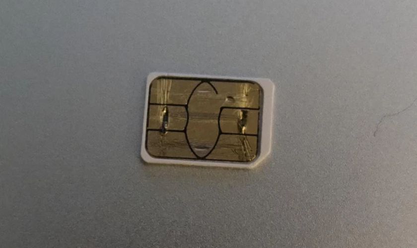 những lưu ý khi thực hiện cách rút ra, gắn lại sim iphone