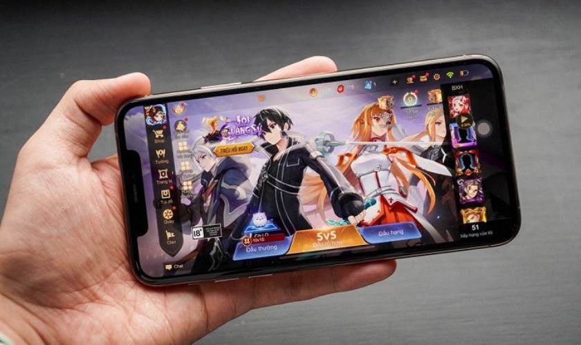 chơi game bằng iphone 13 pro