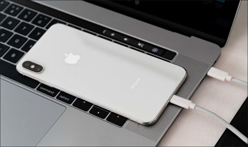 cách kết nối iphone vớ máy tính bằng dây cáp usb