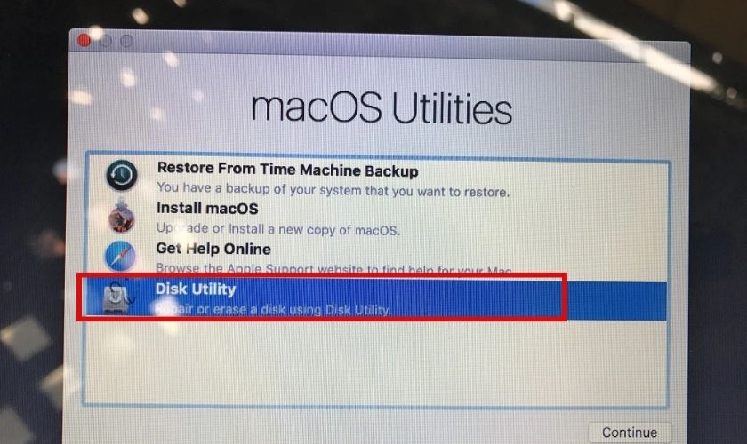 chọn vào disk utility