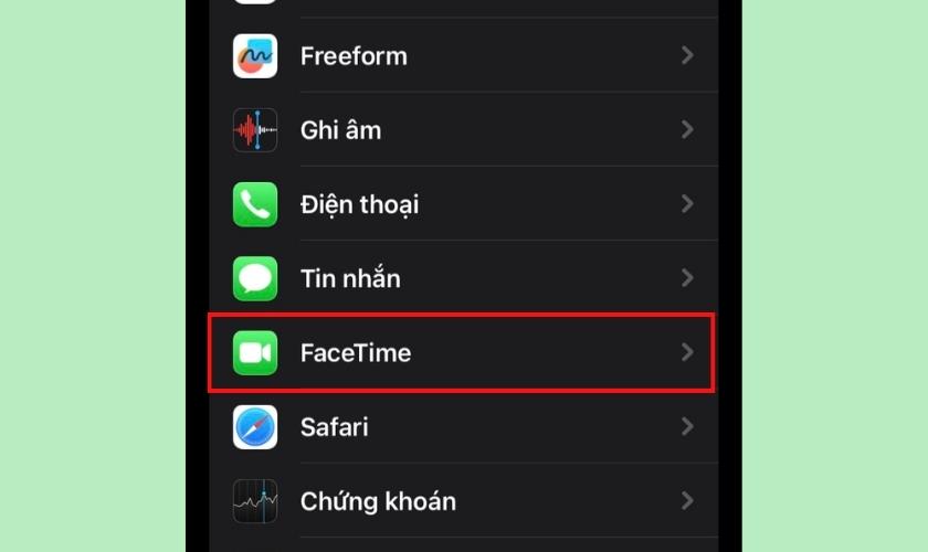 Tìm và chọn vào mục Facetime