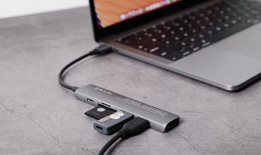 Phụ kiện hub chuyển USB dành cho MacBook