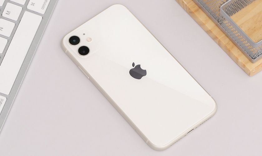 Có nên mua iPhone 11 không về thiết kế