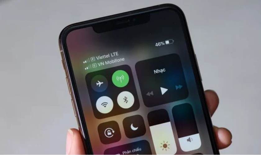 Cách dùng 2 SIM trên iPhone X