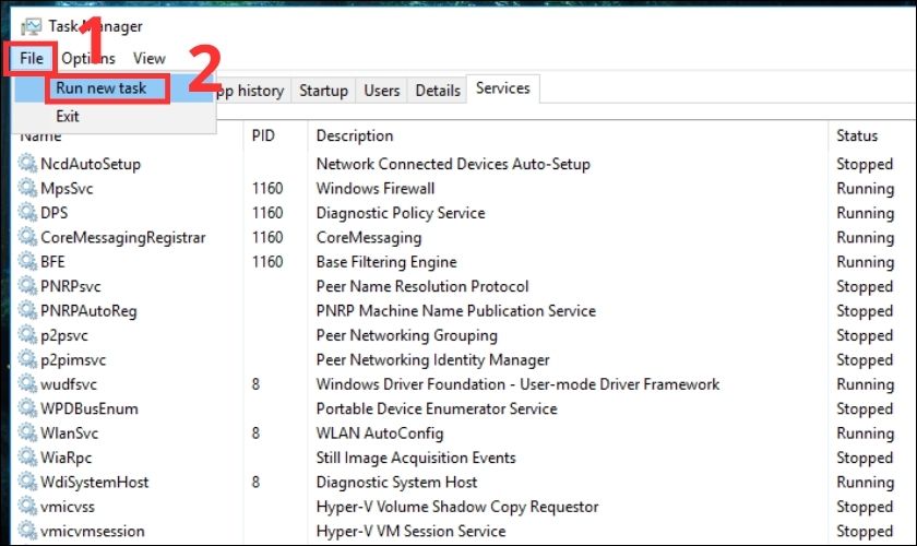 Truy cập vào Windows Explorer khắc phục lỗi màn hình laptop bị đen
