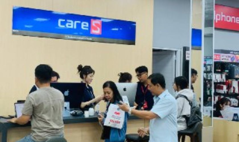 Thay pin iPhone 14 Plus giá bao nhiêu