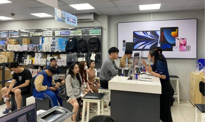 Khi nào nên thay màn hình iPhone 15 Pro Pro Max mới