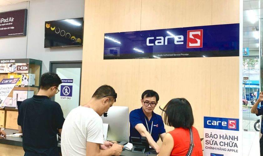 Thay pin iPhone XR chính hãng đến ngay CareS