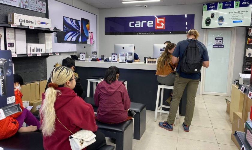 Dịch Vụ Thay Camera Trước iPhone 12 Pro Uy Tín, Chính Hãng Tại CareS
