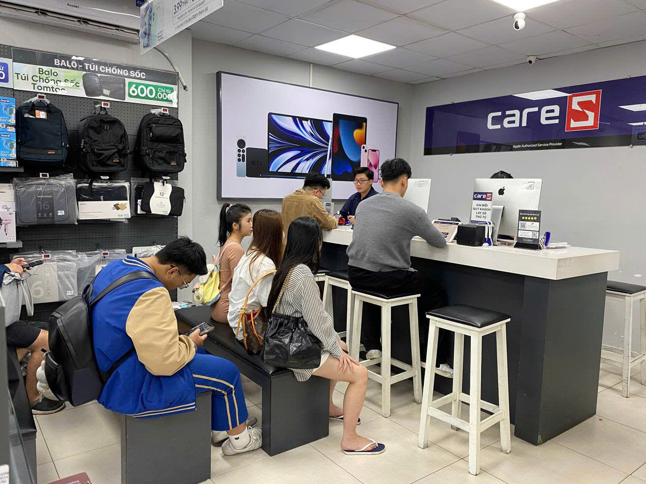 Bảng giá thay loa ngoài iPhone 11 Pro Max chính hãng Apple tại CareS