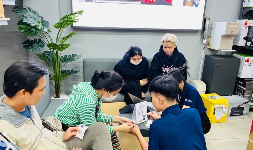 Làm sao để nhận biết màn hình MacBook Air 2018 13 inch đã thay là chính hãng