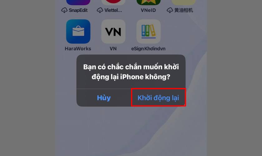 Bạn hãy chọn vào mục Khởi động lại để xác nhận