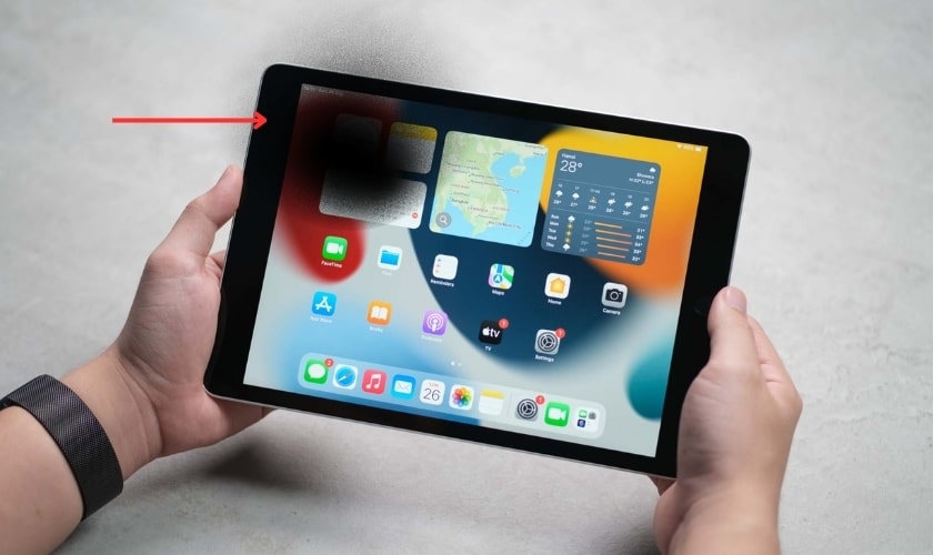 Màn hình iPad bị đốm đen là gì