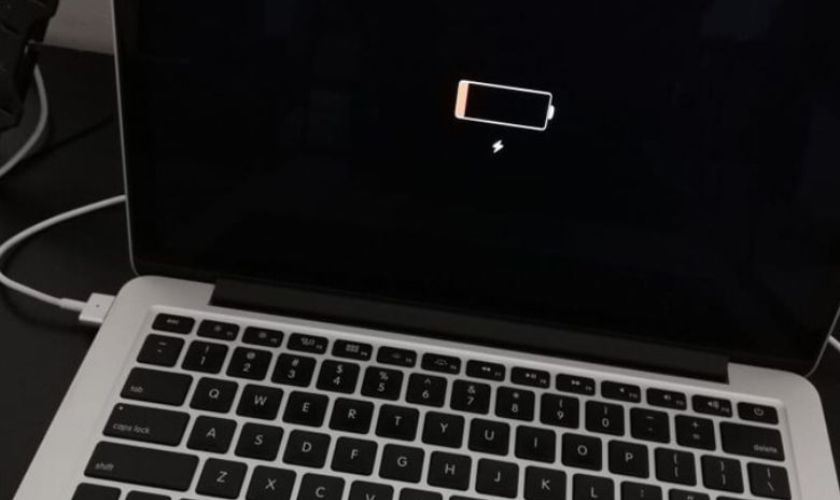 Có nên thay pin Macbook