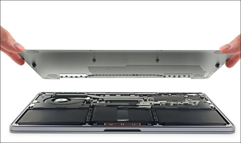 Đặt lại SMC trên MacBook với pin có thể tháo rời