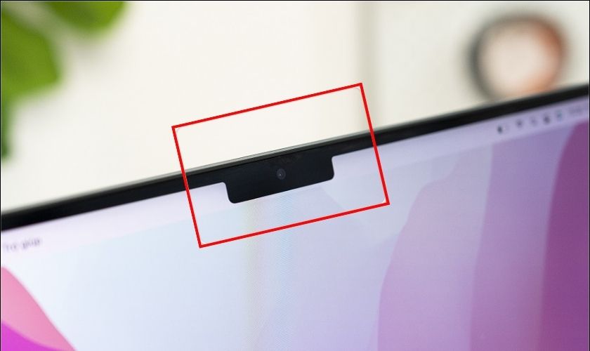 Màn hình MacBook được thiết kế phần notch giống tai thỏ trên iPhone