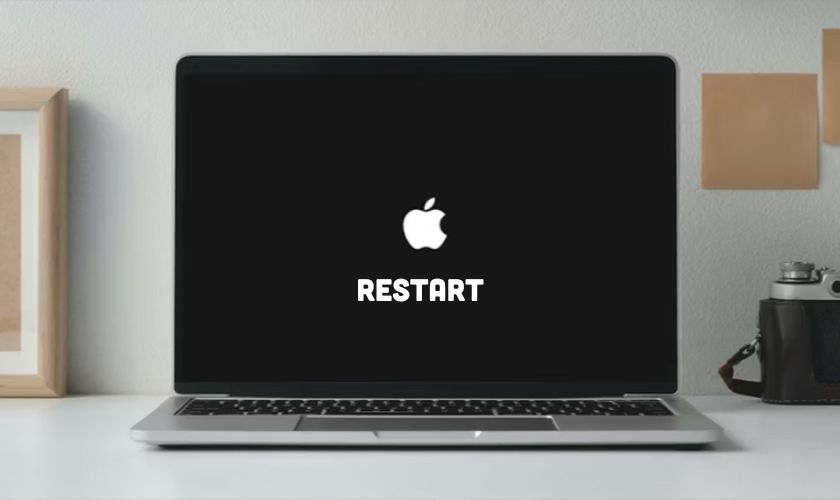 Khởi động lại MacBook có thể giúp khắc phục lỗi không?