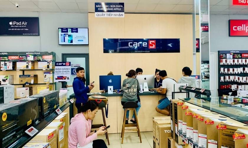 Dịch vụ thay bàn phím MacBook Pro 2020 13 inch 4 TBT3 chính hãng tại CareS 