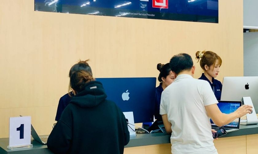 Địa điểm thay bàn phím MacBook Pro 2023 14 inch M2 chính hãng 