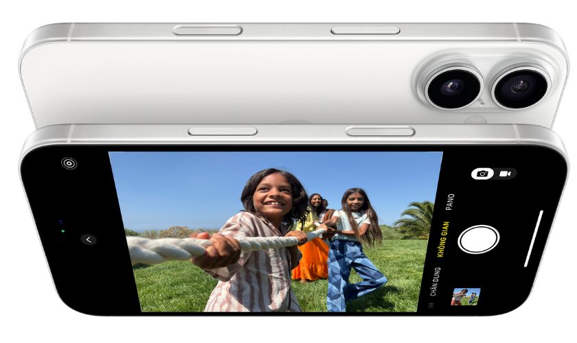 Camera sau iPhone 16