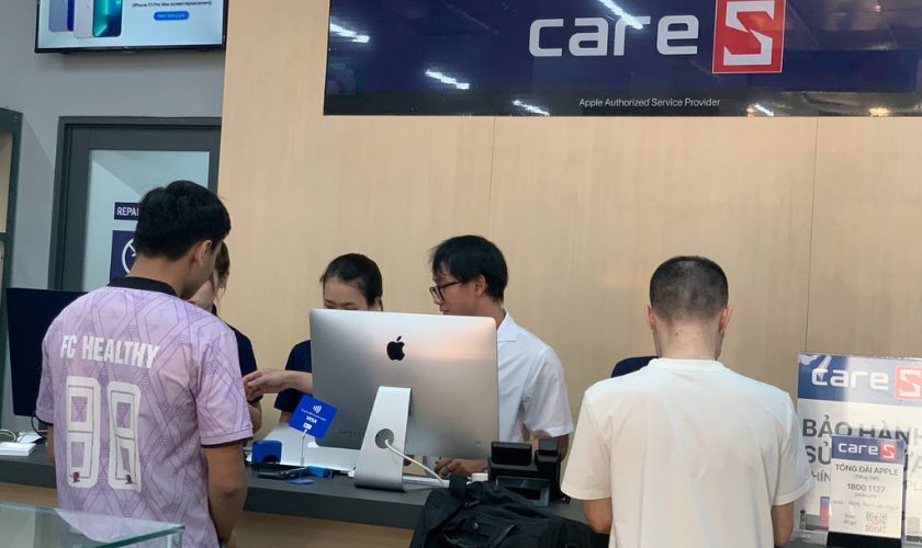 Có nên thay Camera sau iPhone 16 chính hãng Apple không