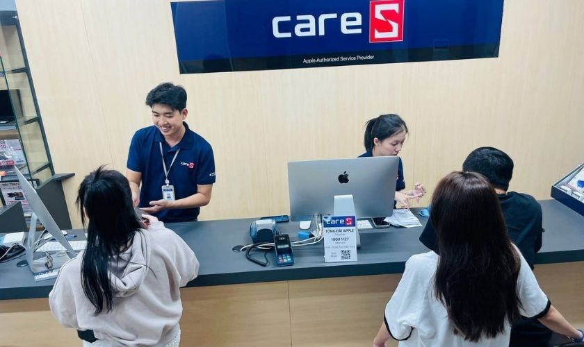 Quy trình thay Camera sau iPhone của CareS