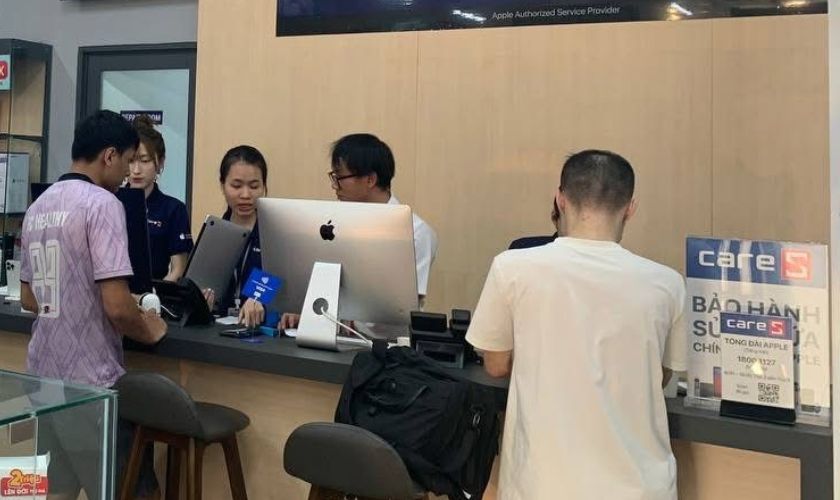 Thay loa trong iPhone 13 chính hãng