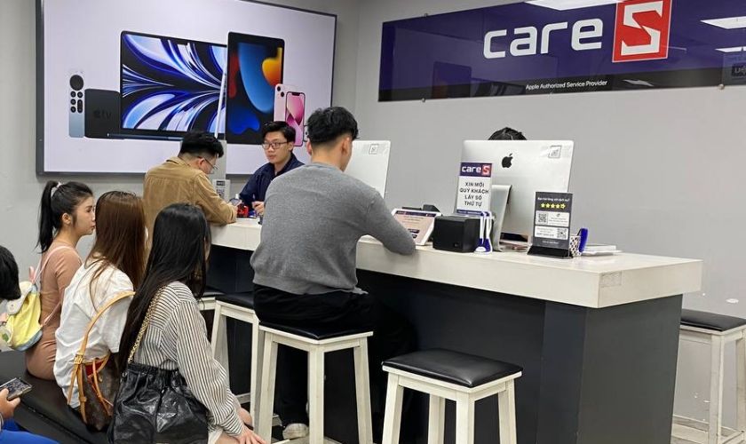 Có nên thay loa trong iPhone 15 Plus chính hãng không