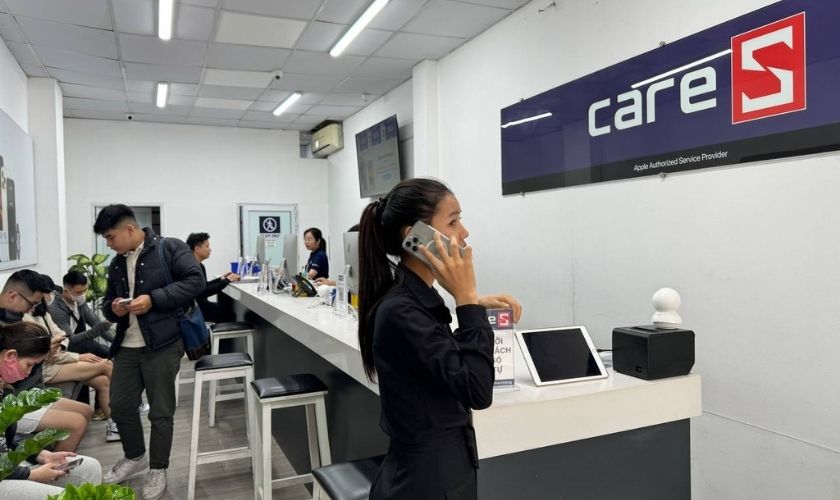 Thay loa iPhone chính hãng Apple giá bao nhiêu