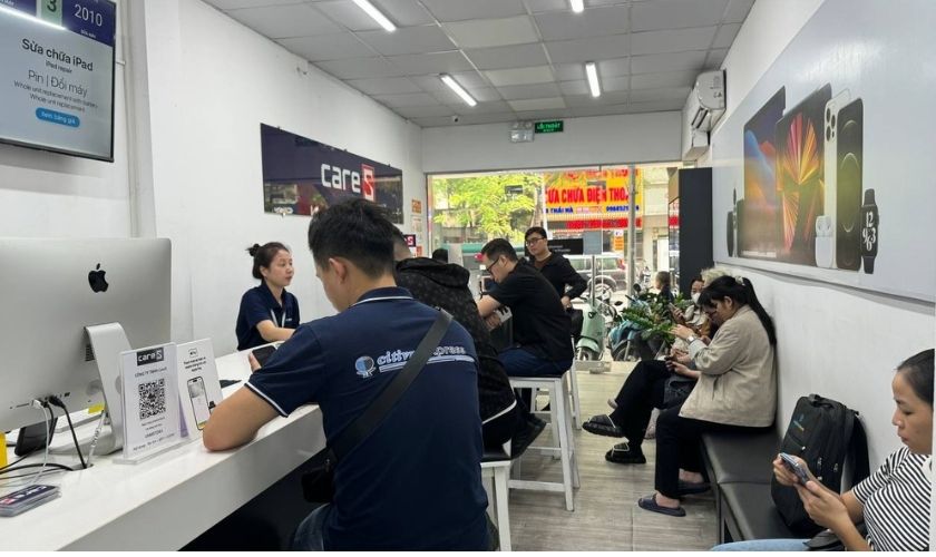 Thay pin iPhone Air chính hãng giá bao nhiêu