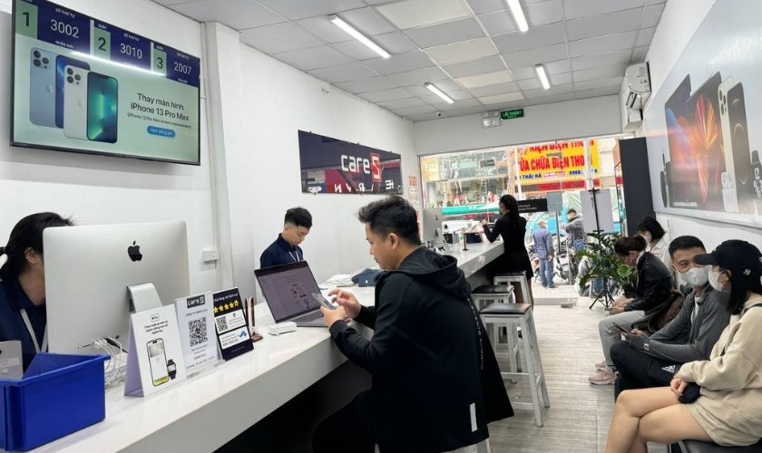 Thay màn hình MacBook Air M1 lỗi màn hình