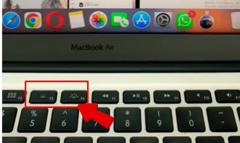 Tắt đèn bàn phím khi không sử dụng