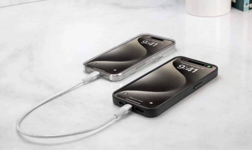 Một số lưu ý khi chia sẻ pin từ iPhone này sang iPhone khác