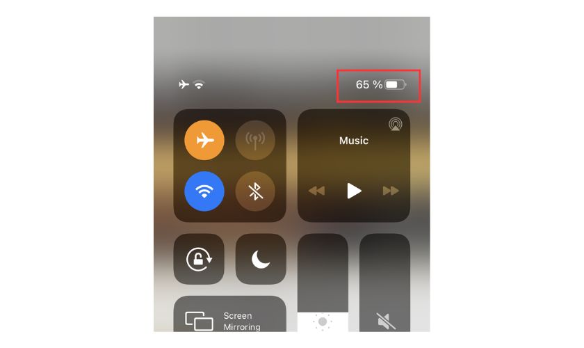 Cách kiểm tra phần trăm pin iPhone có nút home