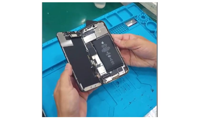 Nên làm gì khi pin iPhone bị phồng