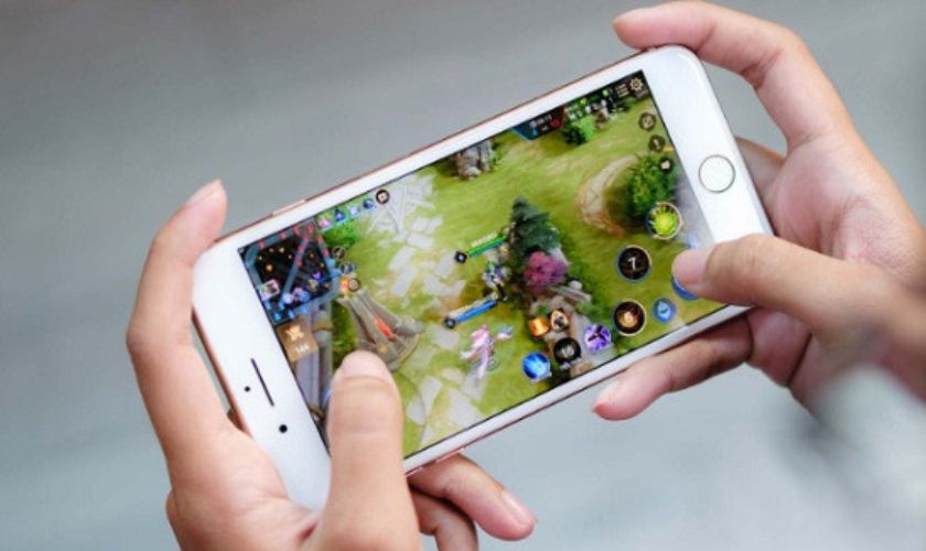 Nguyên nhân khiến iPhone 8 Plus bị đơ