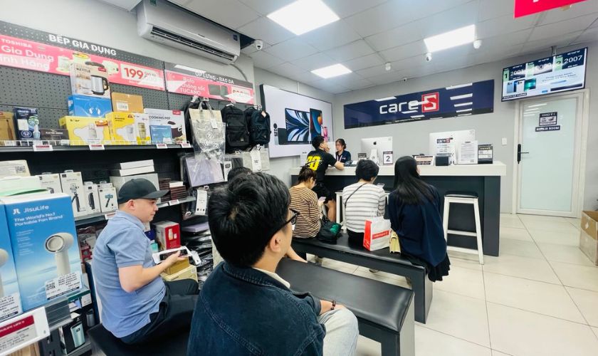 Thay pin iPhone XS chính hãng ở đâu