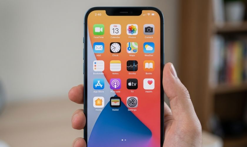 iPhone 12 Pro Max bị vỡ màn hình