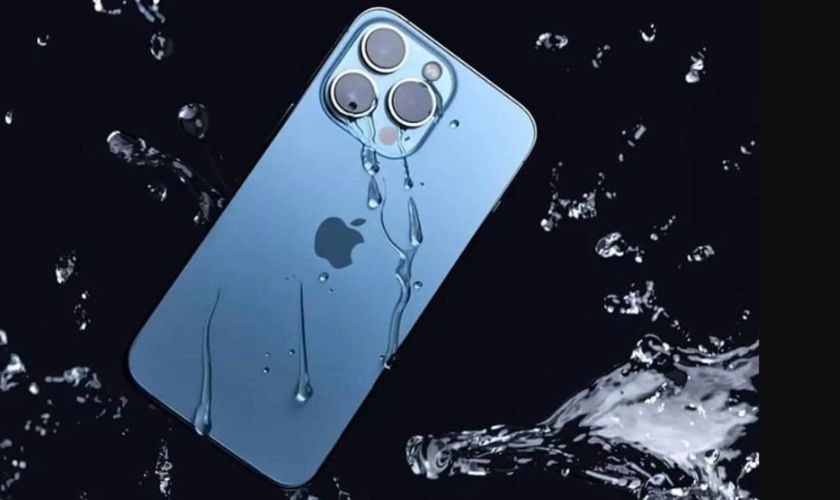 iPhone bị rơi xuống nước
