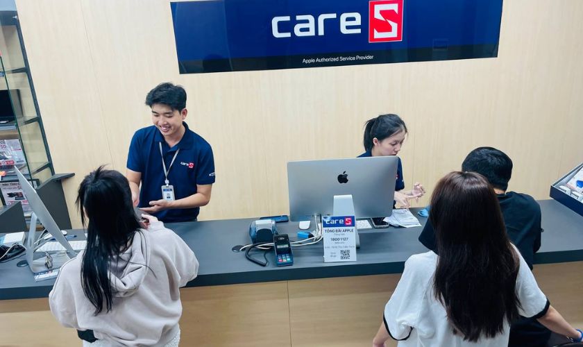 Nguyên nhân camera iPhone 15 Pro Max bị mờ