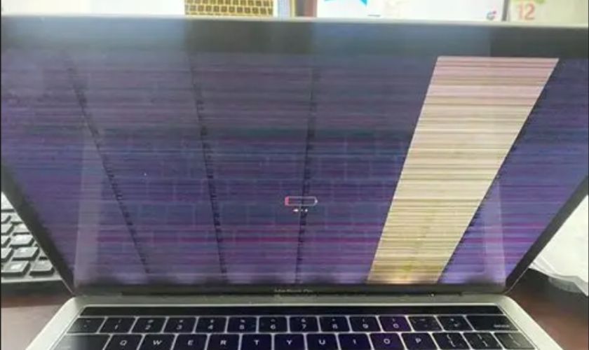 Góc mở màn hình bị giới hạn hiển thị