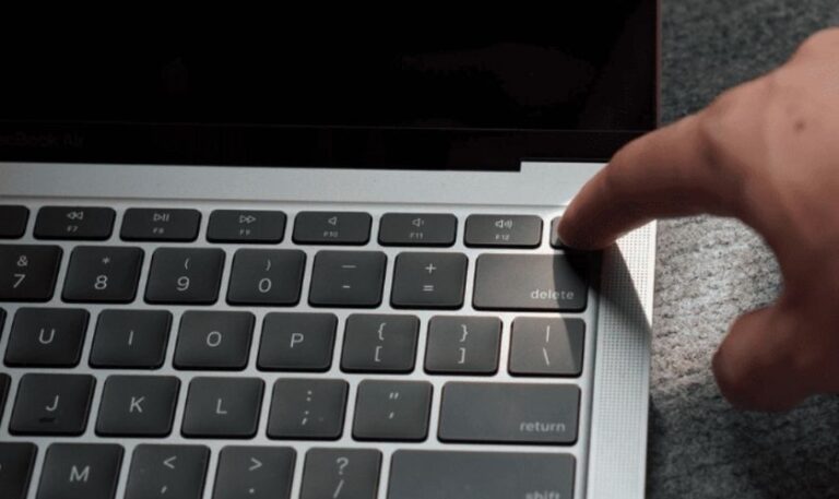 Mở MacBook khi hư nút nguồn