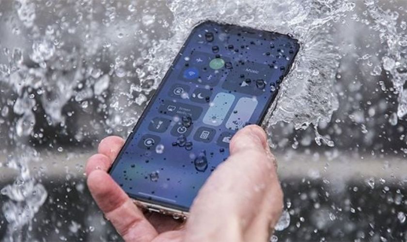 Khi nào cần mang iPhone đi sửa