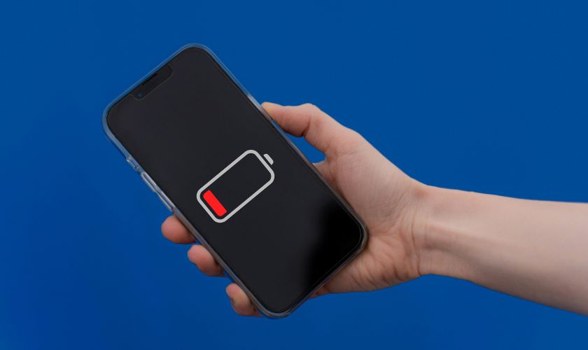 Nguyên nhân iPhone 11 không lên màn hình nhưng vẫn có tiếng