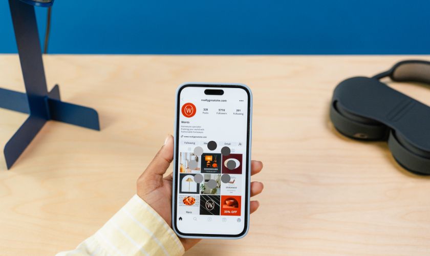 Phân biệt các mức độ đơ cảm ứng trên iPhone 16 Pro Max