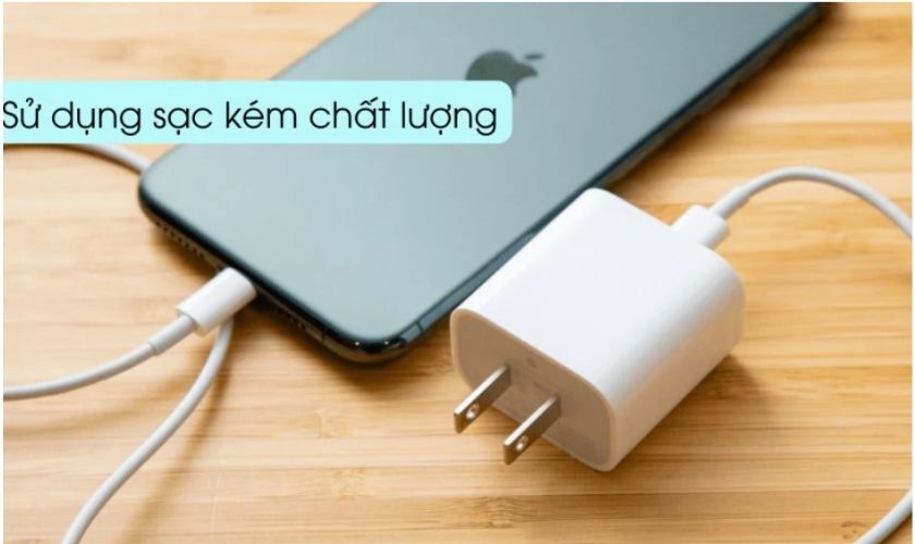 iPhone 16 Pro Max nóng khi sạc pin