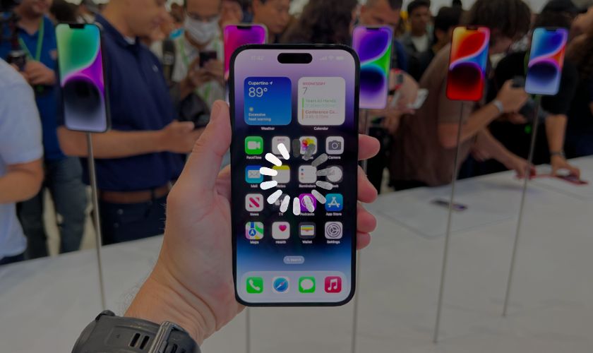 Những biểu hiện thường gặp khi iPhone 14 bị đơ màn hình
